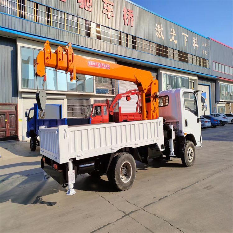 茄萣区三轮随车吊定制 农用改装机自备吊中瑞长期出售